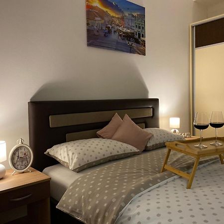 Apartman Ns Dan Centar Novi Sad Exterior photo